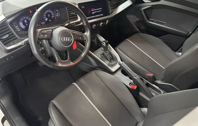 AUDI A1 Sportback 30 TFSI 110 ch S tronic 7 Design photo 11 2127971