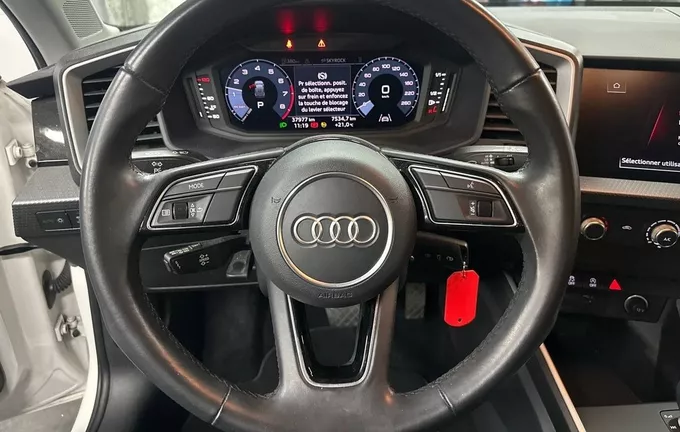 AUDI A1 Sportback 30 TFSI 110 ch S tronic 7 Design photo 12 2127971