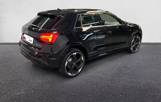AUDI Q2 35 TFSI 150 S tronic 7 S line Plus extérieur trois quart arrière droit 2130923