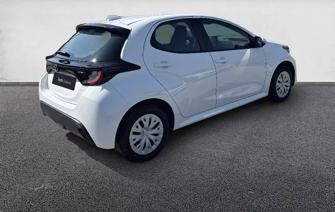 TOYOTA YARIS Hybride 116h Dynamic extérieur trois quart arrière droit 1103191
