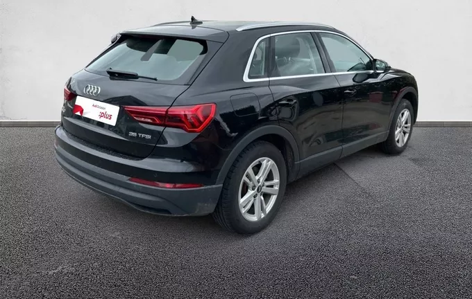 AUDI Q3 35 TFSI 150 ch S tronic 7 Design extérieur trois quart arrière droit 2125949