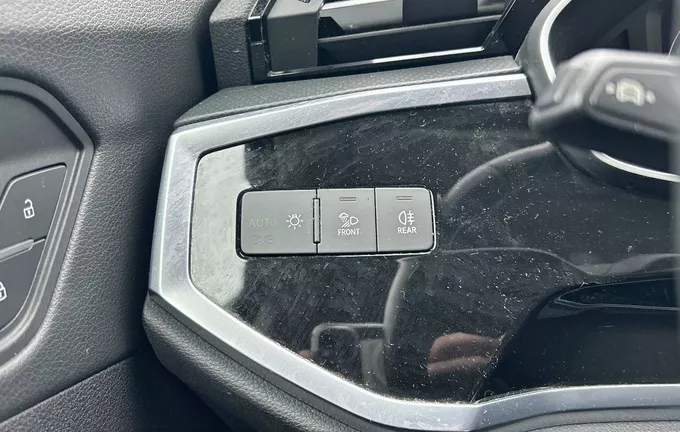 AUDI Q3 35 TFSI 150 ch S tronic 7 Design photo 20 2125949