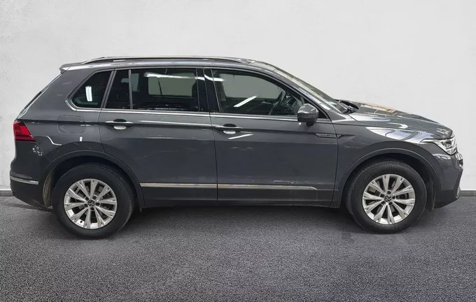 VOLKSWAGEN TIGUAN 1.4 eHybrid 245ch DSG6 Life Plus extérieur côté droit 212635