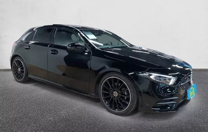 MERCEDES CLASSE A 200 7G-DCT AMG Line extérieur trois quart avant droit 213153