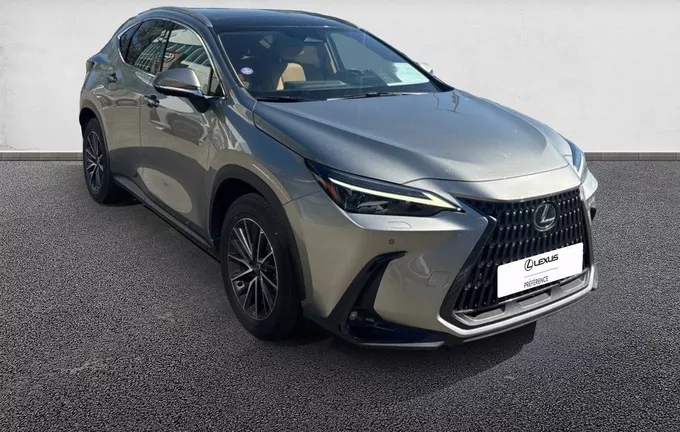 LEXUS NX 350h 4WD Hybride Luxe extérieur trois quart avant droit 1103823