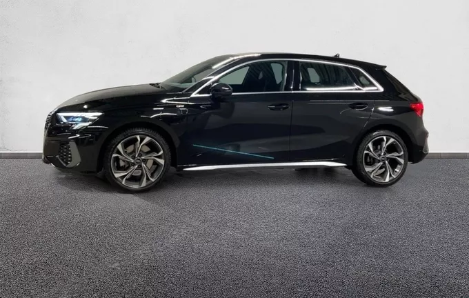 AUDI A3 Sportback 40 TFSIe 204 S tronic 6 S Line extérieur côté gauche 2126846