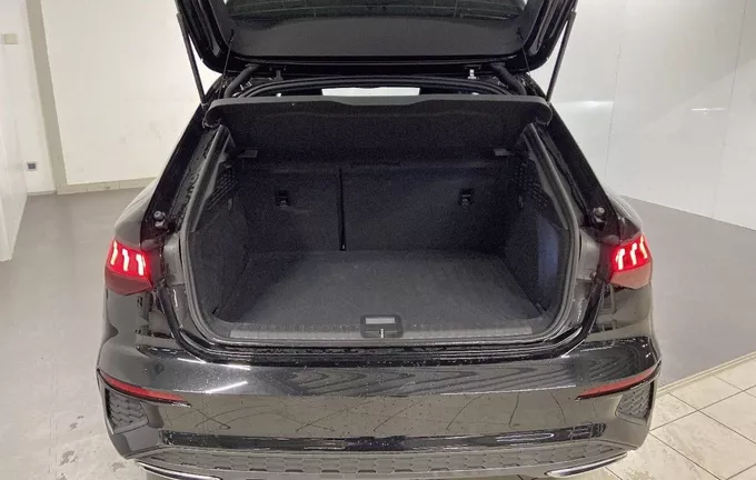 AUDI A3 Sportback 40 TFSIe 204 S tronic 6 S Line photo 10 2126846