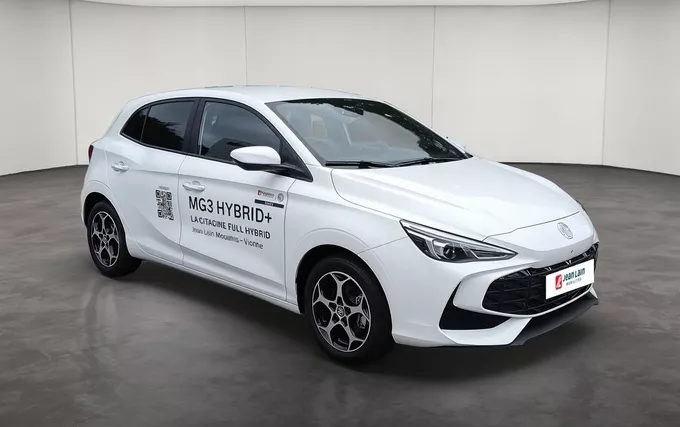 MG MG3 1.5 L Hybrid+ 195 ch Luxury extérieur trois quart avant droit 7668