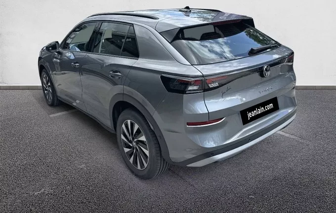 VOLKSWAGEN T-ROC 1.5 eTSI EVO2 Hybrid 116 ch DSG7 Life extérieur trois quart arrière gauche 6521