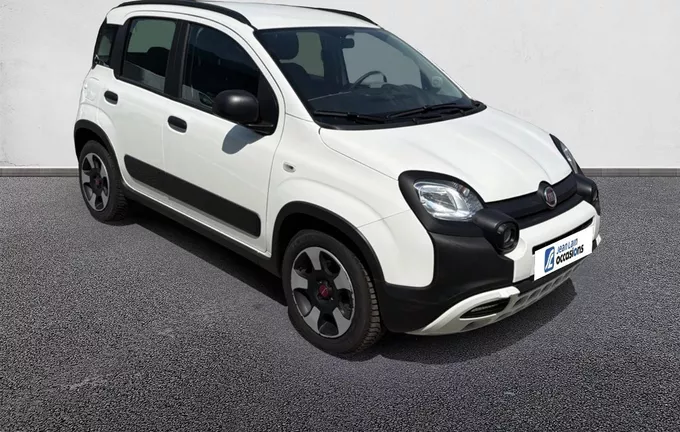 FIAT CITY CROSS MY21 City Cross 1.0 70 ch Hybride BSG S/S extérieur trois quart avant droit 2130590
