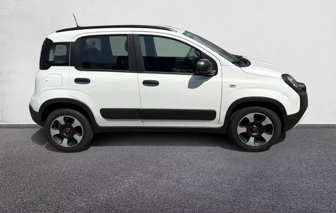 FIAT CITY CROSS MY21 City Cross 1.0 70 ch Hybride BSG S/S extérieur côté droit 2130590