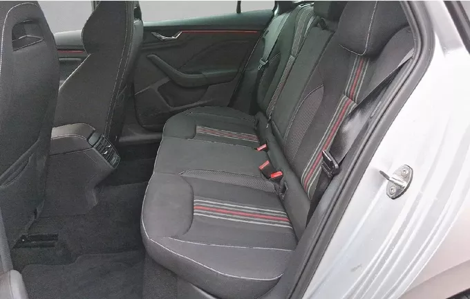 SKODA KAMIQ 1.0 TSI Evo 2 116 ch DSG7 Monte Carlo extérieur arrière 460220