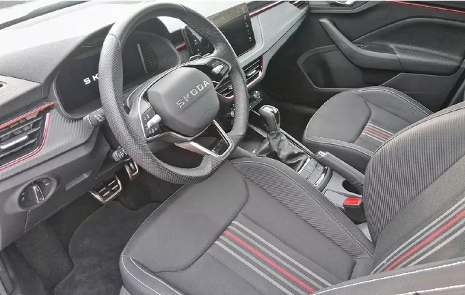 SKODA KAMIQ 1.0 TSI Evo 2 116 ch DSG7 Monte Carlo photo 13 460220