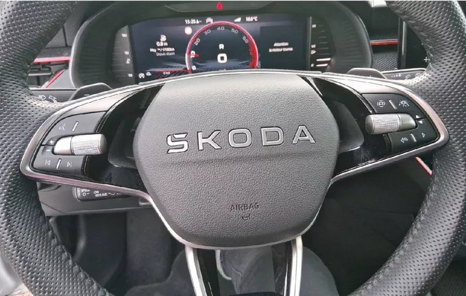 SKODA KAMIQ 1.0 TSI Evo 2 116 ch DSG7 Monte Carlo photo 18 460220