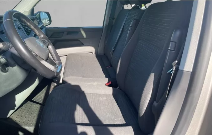VOLKSWAGEN UTILITAIRES CARAVELLE 6.1 2.0 TDI 150 BMT Longue DSG7 4Motion Confortline extérieur trois quart arrière droit 106223