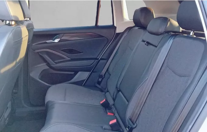 VOLKSWAGEN TIGUAN 2.0 TDI 150ch DSG7 Life Plus extérieur arrière 460320