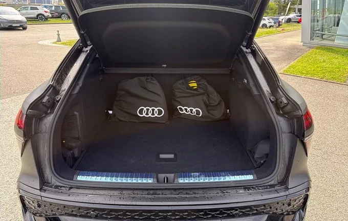 AUDI Q3 Sportback e-hybrid 272 ch S tronic 6 S line photo 10 9383