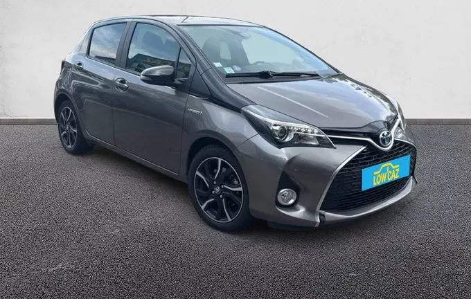 TOYOTA YARIS Hybride 100h Collection extérieur trois quart avant droit 213491