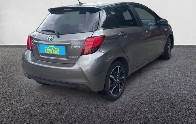 TOYOTA YARIS Hybride 100h Collection extérieur trois quart arrière droit 213491