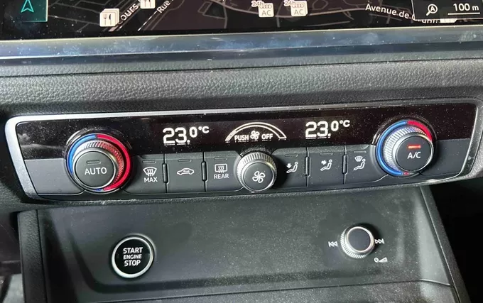 AUDI Q3 45 TFSIe 245 ch S tronic 6 S line photo 14 2132980