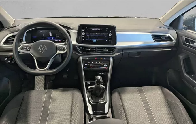 VOLKSWAGEN T-ROC 1.0 TSI 116 Start/Stop BVM6 VW Edition extérieur trois quart avant droit 2128093
