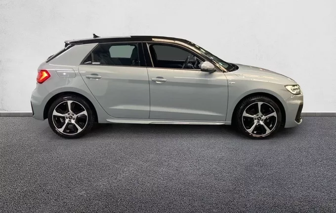 AUDI A1 Sportback 30 TFSI 110 ch S tronic 7 S Line extérieur côté droit 2128993