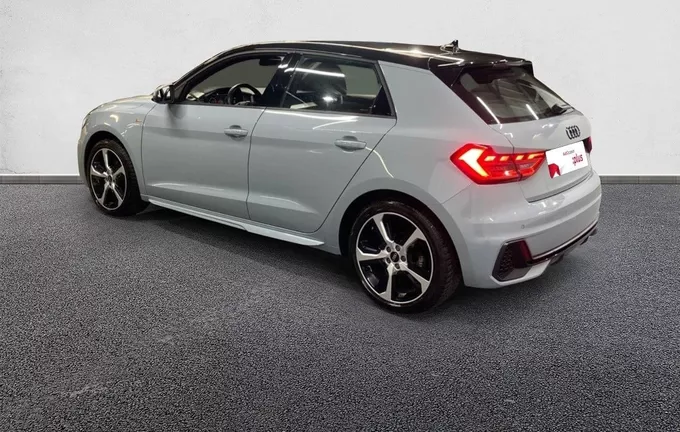 AUDI A1 Sportback 30 TFSI 110 ch S tronic 7 S Line extérieur trois quart arrière gauche 2128993