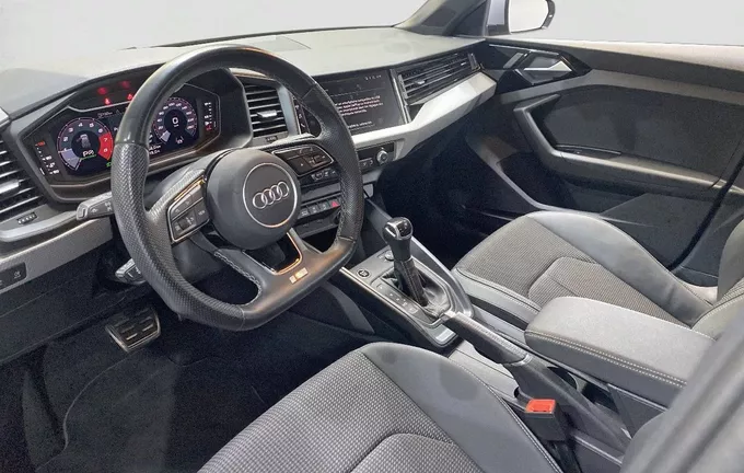 AUDI A1 Sportback 30 TFSI 110 ch S tronic 7 S Line photo 11 2128993