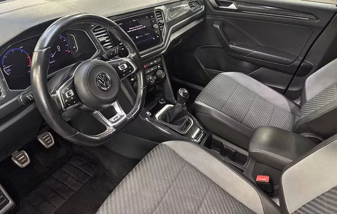 VOLKSWAGEN T-ROC 2.0 TDI 150 Start/Stop BVM6 R-Line photo 18 2125649