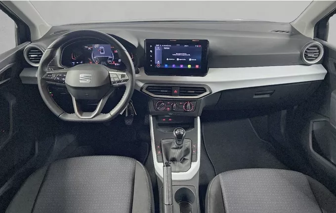 SEAT ARONA 1.0 TSI 95 ch Start/Stop BVM5 Urban extérieur trois quart avant droit 2128368