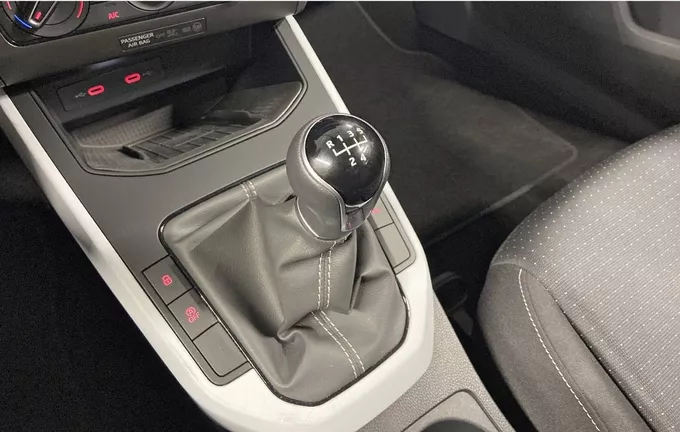 SEAT ARONA 1.0 TSI 95 ch Start/Stop BVM5 Urban photo 16 2128368