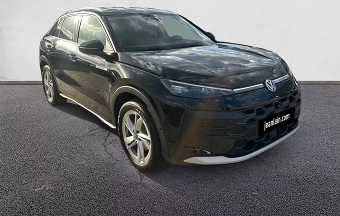 VOLKSWAGEN T-ROC 1.5 eTSI EVO2 Hybrid 116 ch DSG7 Style extérieur trois quart avant droit 3261