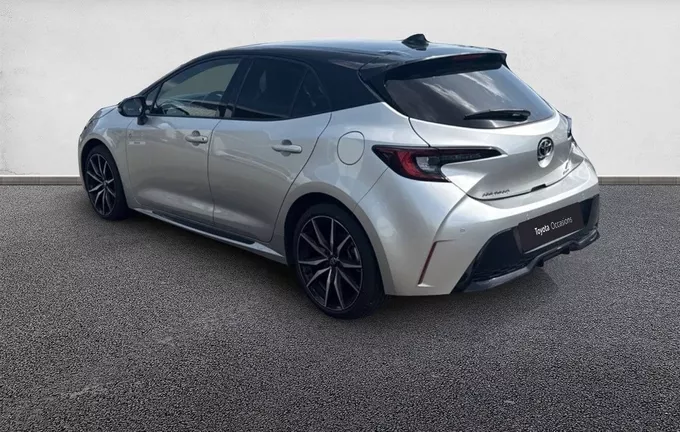 TOYOTA COROLLA HYBRIDE 140ch GR Sport extérieur trois quart arrière gauche 1103756