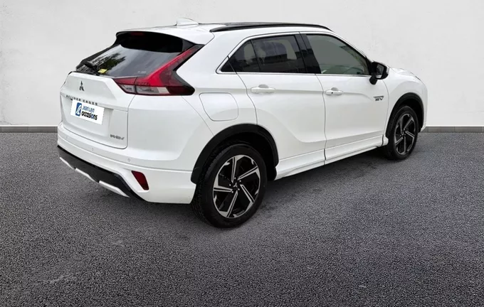 MITSUBISHI ECLIPSE CROSS MY21 Eclipse Cross 2.4 MIVEC PHEV Twin Motor 4WD Intense extérieur trois quart arrière droit 560435