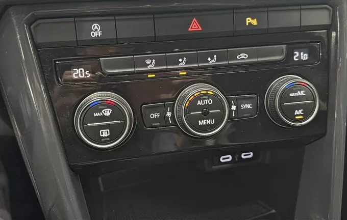 VOLKSWAGEN T-ROC 1.5 TSI 150 EVO Start/Stop BVM6 Carat photo 16 212902