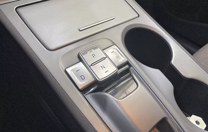 HYUNDAI KONA Electrique 64 kWh - 204 ch Creative extérieur trois quart avant droit 14076
