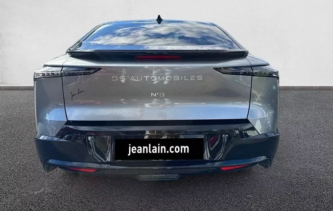 DS N°8 230 ch FWD Standard Range Pallas extérieur arrière 000452