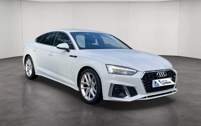 AUDI A5 Sportback 35 TFSI 150 S tronic 7 S Line extérieur trois quart avant droit 2133084