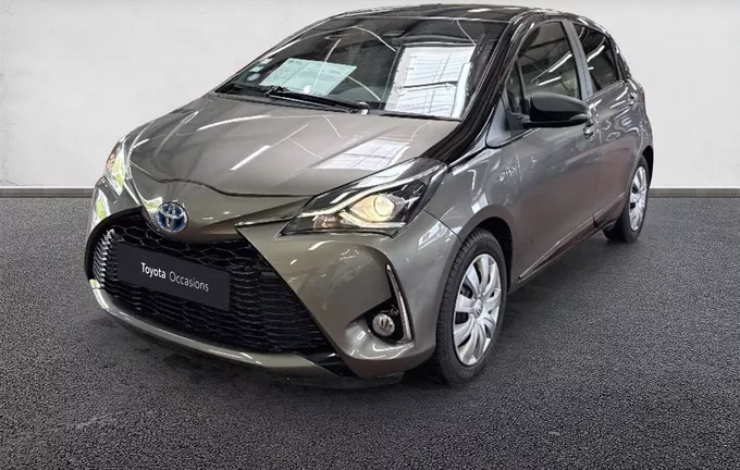 TOYOTA YARIS Hybride 100h Collection extérieur trois quart avant gauche 1103374