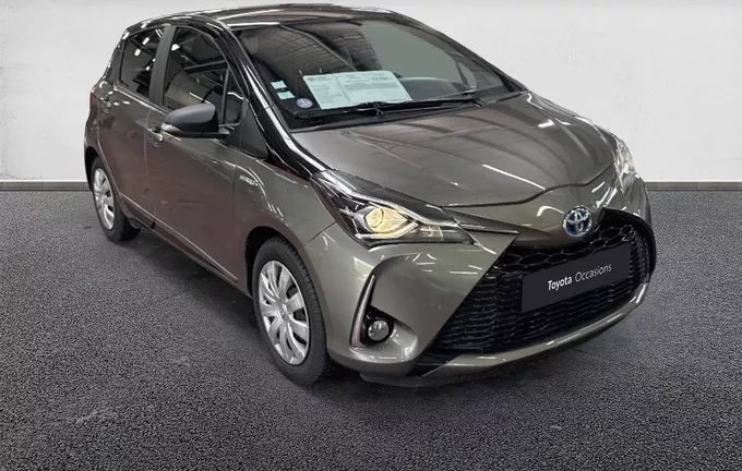 TOYOTA YARIS Hybride 100h Collection extérieur trois quart avant droit 1103374