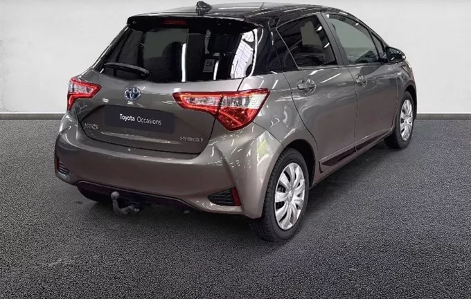 TOYOTA YARIS Hybride 100h Collection extérieur trois quart arrière droit 1103374