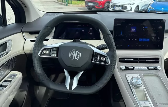 MG MGS6 EV MGS6 EV Luxury photo 30 7840