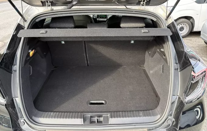 RENAULT CAPTUR TCe 90 ch Techno extérieur arrière 944744