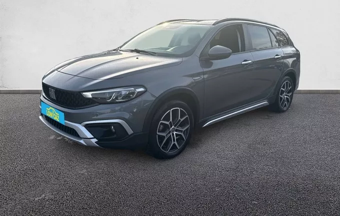 FIAT TIPO Cross 5 Portes 1.5 Firefly Turbo 130 ch S&S DCT7 Hybrid (RED) extérieur trois quart avant gauche 3013573