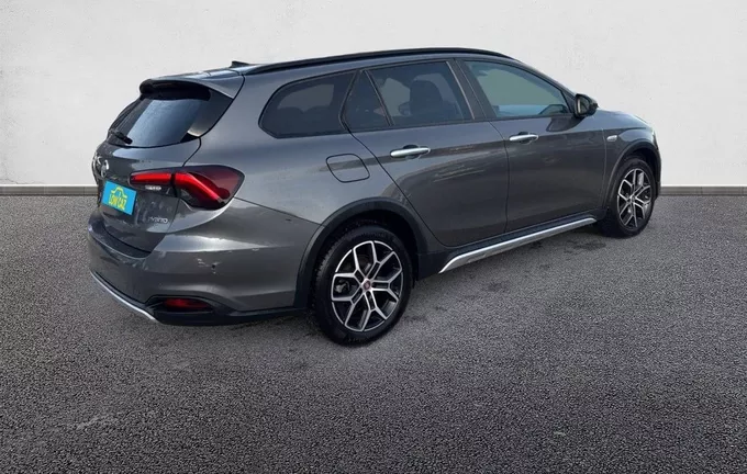 FIAT TIPO Cross 5 Portes 1.5 Firefly Turbo 130 ch S&S DCT7 Hybrid (RED) extérieur avant 3013573