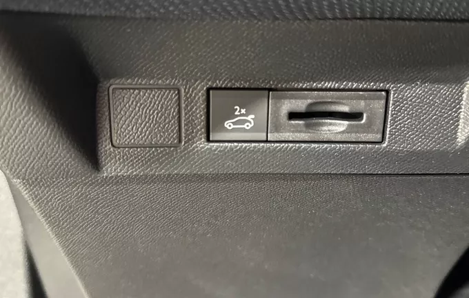 CITROEN C5 AIRCROSS HYBRIDE 145 ch e-DCS6 Max photo 15 944938