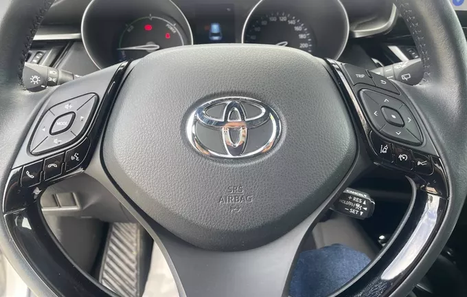 TOYOTA C-HR Hybride 1.8L Design photo 12 1103415