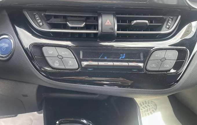 TOYOTA C-HR Hybride 1.8L Design photo 14 1103415