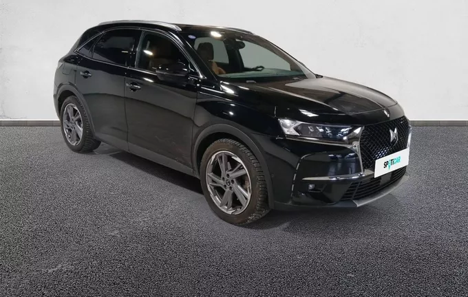 DS DS7 CROSSBACK Hybride E-Tense 300 EAT8 4x4 Rivoli extérieur trois quart avant droit 945445