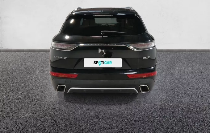 DS DS7 CROSSBACK Hybride E-Tense 300 EAT8 4x4 Rivoli extérieur trois quart arrière droit 945445